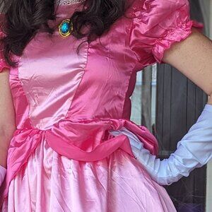 Princess peach dress and accessories